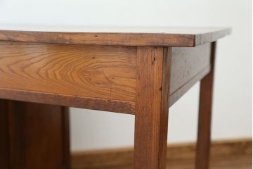アンティーク家具　アンティーク　古いナラ材のシックな色合いの片袖机