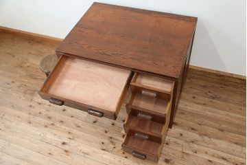 アンティーク家具　アンティーク　古いナラ材のシックな色合いの片袖机?
