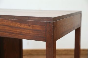 アンティーク家具　アンティーク　古いナラ材のシックな色合いの片袖机?