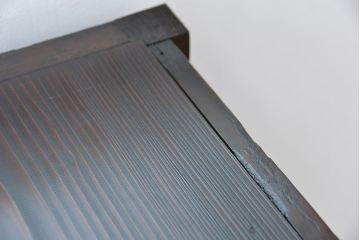アンティーク家具　アンティーク 四枚引き戸の鉄脚付き関西収納棚(ローボード、ガラスケース、水屋箪笥、食器棚、テレビ台、キャビネット、収納棚)
