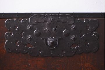 アンティーク家具　古民具・骨董 稀少!最高峰!重厚金具・玉杢 重ね佐渡小木箪笥(佐渡箪笥)