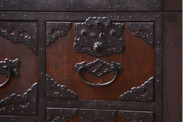 アンティーク家具　古民具・骨董 稀少!最高峰!重厚金具・玉杢 重ね佐渡小木箪笥(佐渡箪笥)