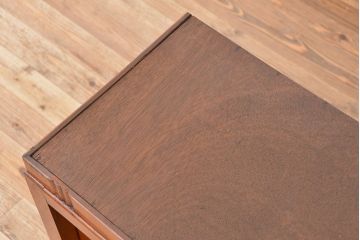 レトロ家具　昭和レトロ シンプルな二段重ね大型収納棚(ガラスケース/食器棚)