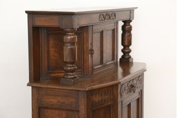 アンティーク家具　イギリスアンティーク 英国 WARING&GILLOW(ワーリングギロー)社製 小振りなキャビネット