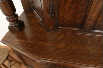 アンティーク家具　イギリスアンティーク 英国 WARING&GILLOW(ワーリングギロー)社製 小振りなキャビネット