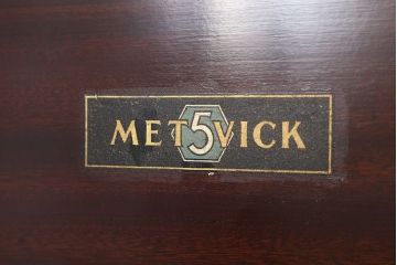アンティーク家具　イギリスアンティーク 英国 WARING&GILLOW(ワーリングギロー)社製 小振りなドレッシングキャビネット(化粧台/ドレッシングテーブル)
