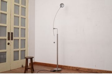 定価157500円　ヤマギワ　ARTEMIDE　フロアスタンド　S2351S