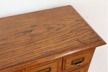 アンティーク家具　イギリスアンティーク　オーク材の32杯引き出し(ドロワー、チェスト)(薬箪笥)