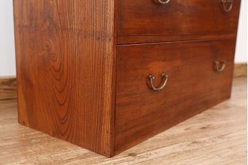 レトロ家具　昭和レトロ　三方欅のアンティーク4杯引き出し(チェスト)(時代箪笥)
