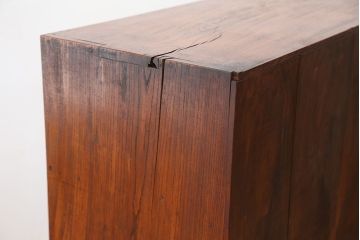 レトロ家具　昭和レトロ　三方欅のアンティーク4杯引き出し(チェスト)(時代箪笥)