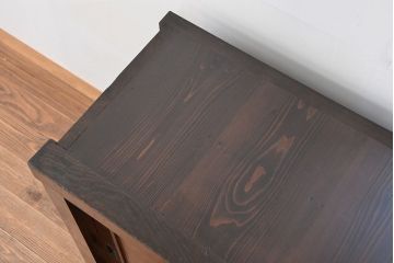 アンティーク家具　前面欅の木目の素晴らしい収納箪笥サイドボード(収納棚、下駄箱、水屋箪笥、食器棚)