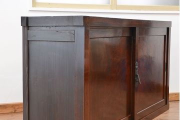 アンティーク家具　前面欅の木目の素晴らしい収納箪笥サイドボード(収納棚、下駄箱、水屋箪笥、食器棚)