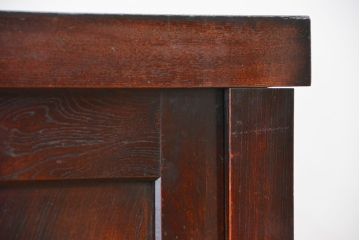 アンティーク家具　前面欅の木目の素晴らしい収納箪笥サイドボード(収納棚、下駄箱、水屋箪笥、食器棚)