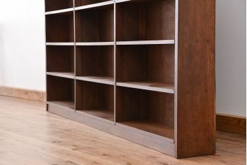 アンティーク家具　収納力抜群!古い木のアンティーク本棚(陳列棚)(飾り棚、ブックシェルフ)