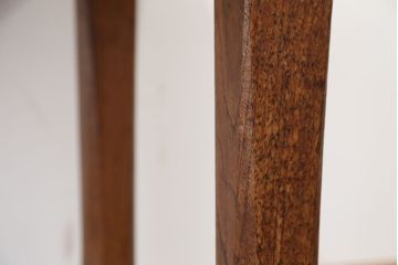 アンティーク家具　イギリスアンティーク　古いオーク材の使い込まれた小振りなダイニングテーブル(作業台)