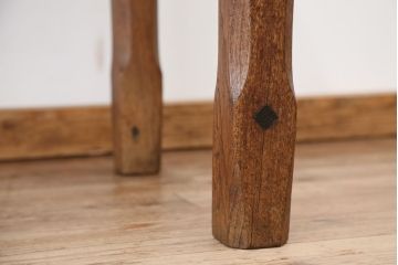 アンティーク家具　イギリスアンティーク　古いオーク材の使い込まれた小振りなダイニングテーブル(作業台)