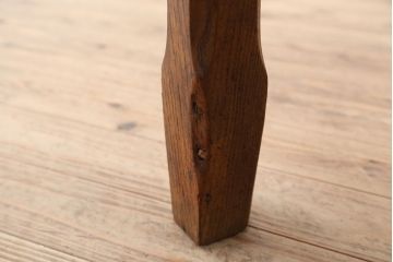 アンティーク家具　イギリスアンティーク　古いオーク材の使い込まれた小振りなダイニングテーブル(作業台)