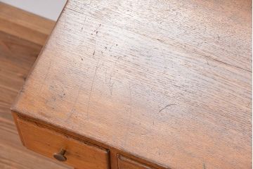 北欧家具　小ぶりな引き出し付サイドテーブル(サイドデスク、在宅ワーク、在宅用カードケース、図書館、図書室)