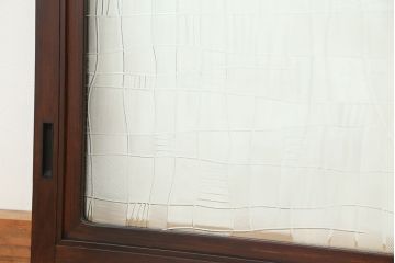 昭和レトロ　古い木の模様ガラス引き戸2枚セット(建具/小窓)(明り取り)(ガラス戸)