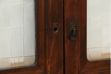 昭和レトロ　古い木の模様ガラス引き戸2枚セット(建具/小窓)(明り取り)(ガラス戸)