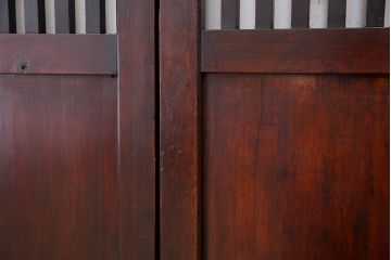 ★古民具・骨董　古民家再生にも最適!使い込まれた格子帯戸2枚セット(建具/引き戸)