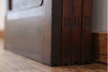 古民具・骨董　希少!細身で背の高い使い込まれた味のある腰板欅ガラス引き戸(ガラス戸/建具)