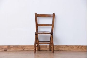 アンティーク家具　イギリスアンティーク　古い木の小さめかわいいアンティークチャイルドチェア、キッズチェア1脚(イス/子供用椅子)