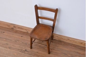 アンティーク家具　イギリスアンティーク　古い木の小さめかわいいアンティークチャイルドチェア、キッズチェア1脚(イス/子供用椅子)