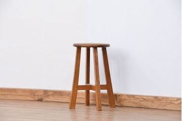 アンティーク家具　古い木のシンプルな丸スツール(イス)(丸椅子)