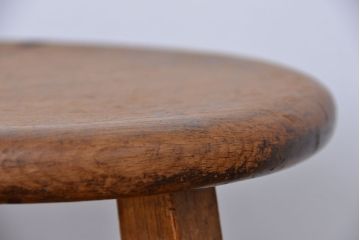 アンティーク家具　古い木のシンプルな丸スツール(イス)(丸椅子)