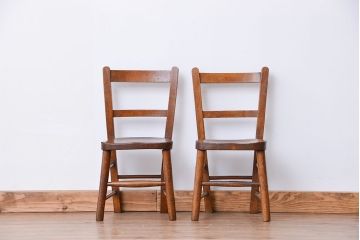 アンティーク家具　イギリスアンティーク　古い木の小さめかわいいアンティークチャイルドチェア、キッズチェア2脚セット(イス/子供用椅子)