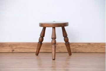 中古　飛騨産業・キツツキマーク　ミルクスツール(丸椅子・花台)