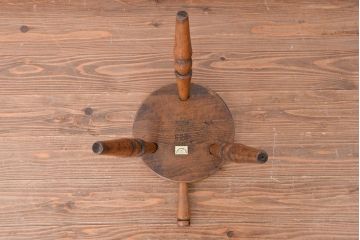 中古　飛騨産業・キツツキマーク　ミルクスツール(丸椅子・花台)