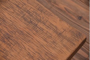 アンティーク家具　アンティーク　天板一枚板　古い木の引き出し付き裁ち板(反り有り)(テーブル・作業台)