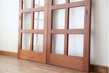 アンティーク　レトロなデザインのガラス戸2枚セット(建具)(引き戸)