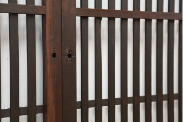 ★古民具・骨董　使い込まれた荒格子戸2枚セット(建具)