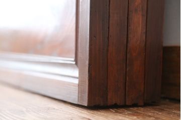古民具・骨董　腰板欅材の上質な裏障子付き格子戸4枚セット