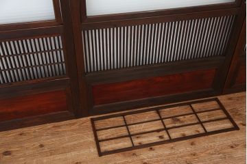 古民具・骨董　腰板欅材の上質な裏障子付き格子戸4枚セット