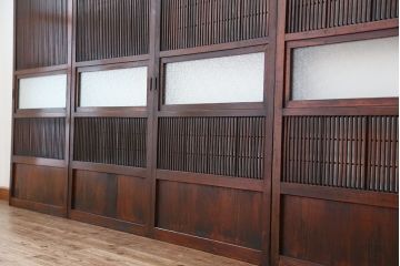 古民具・骨董　使い込まれた裏障子付き格子戸4枚セット