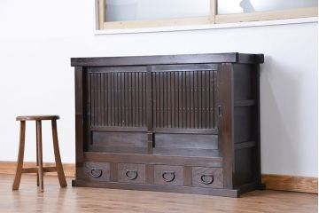 アンティーク家具　★古民具・骨董　時代感を楽しめる　四尺水屋箪笥(茶箪笥/食器棚/収納棚)