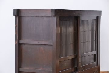 アンティーク家具　★古民具・骨董　時代感を楽しめる　四尺水屋箪笥(茶箪笥/食器棚/収納棚)