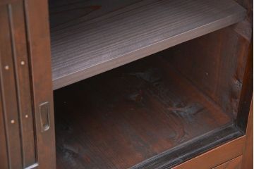 アンティーク家具　★古民具・骨董　時代感を楽しめる　四尺水屋箪笥(茶箪笥/食器棚/収納棚)