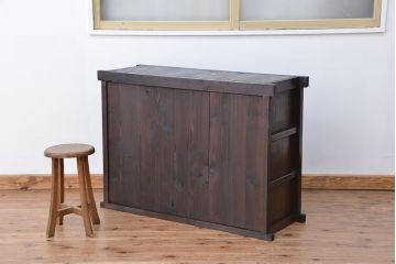 アンティーク家具　★古民具・骨董　時代感を楽しめる　四尺水屋箪笥(茶箪笥/食器棚/収納棚)