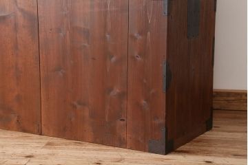 アンティーク家具　☆古民具・骨董　シンプルな丸金具の重ね時代箪笥(チェスト)