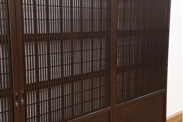 アンティーク　シックでシンプルな裏障子付き格子戸4枚セット