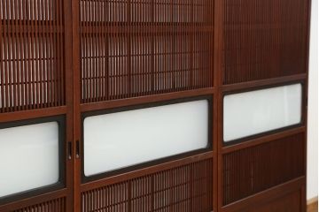 古民具・骨董　腰板欅材　裏障子付きの上質な格子戸4枚セット