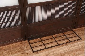 極上　腰板欅材　裏障子付きシックな格子戸4枚セット