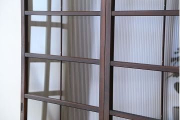 ★古民具・骨董　桟が細かく繊細なガラス格子戸2枚セット