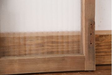 アンティーク　古い木味の小さな銀モールガラス扉(ドア)2枚セット(丁番なし)