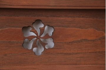 古いお屋敷の透かし彫り欄間2枚セット(欠損有り)